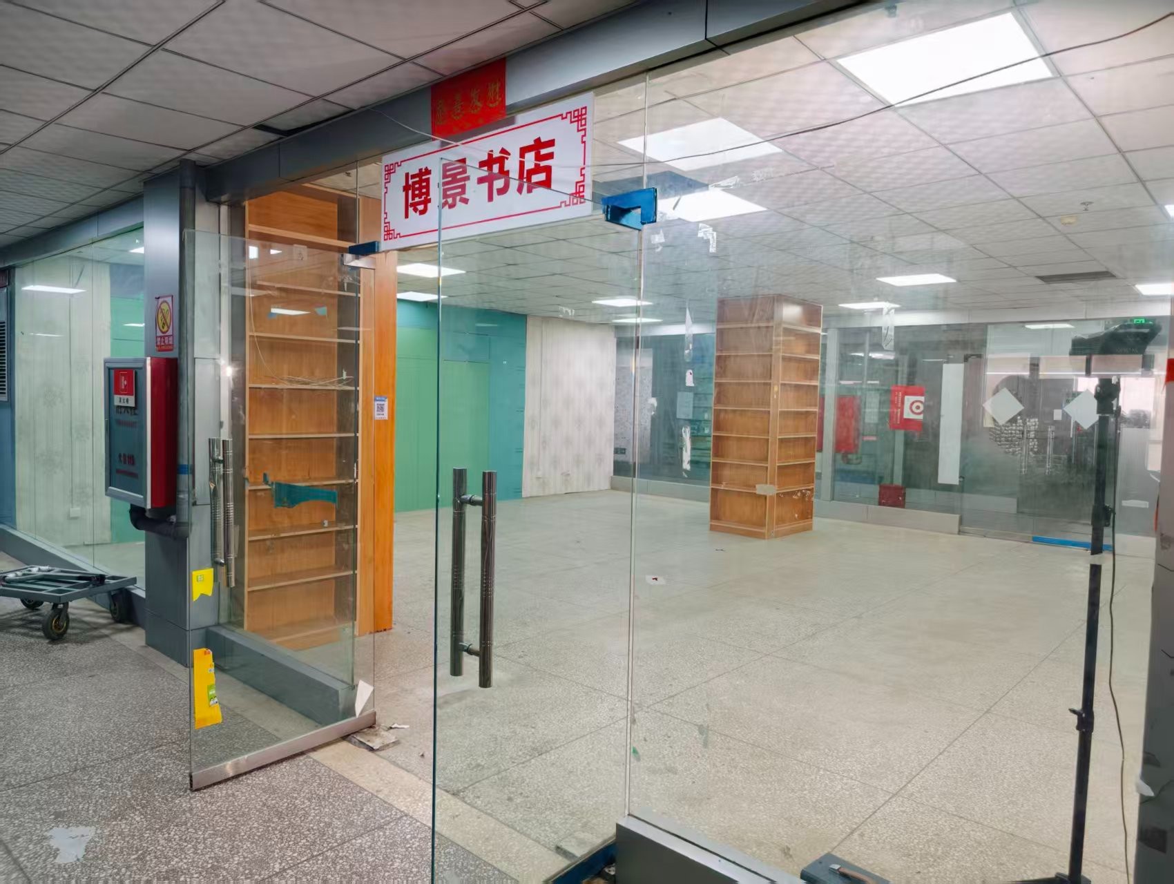 敬事街AI浪潮已至，优质企业抢先布局